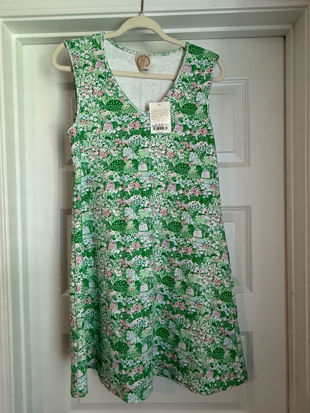 NWT The Beaufort Bonnet Company Green and Pink Floral Women’s Dress— Size Small